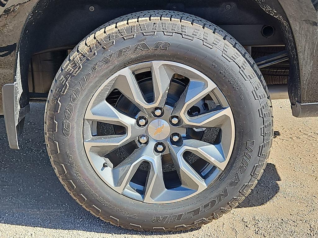Thumbnail: 2026 Chevrolet Silverado 1500 - 8