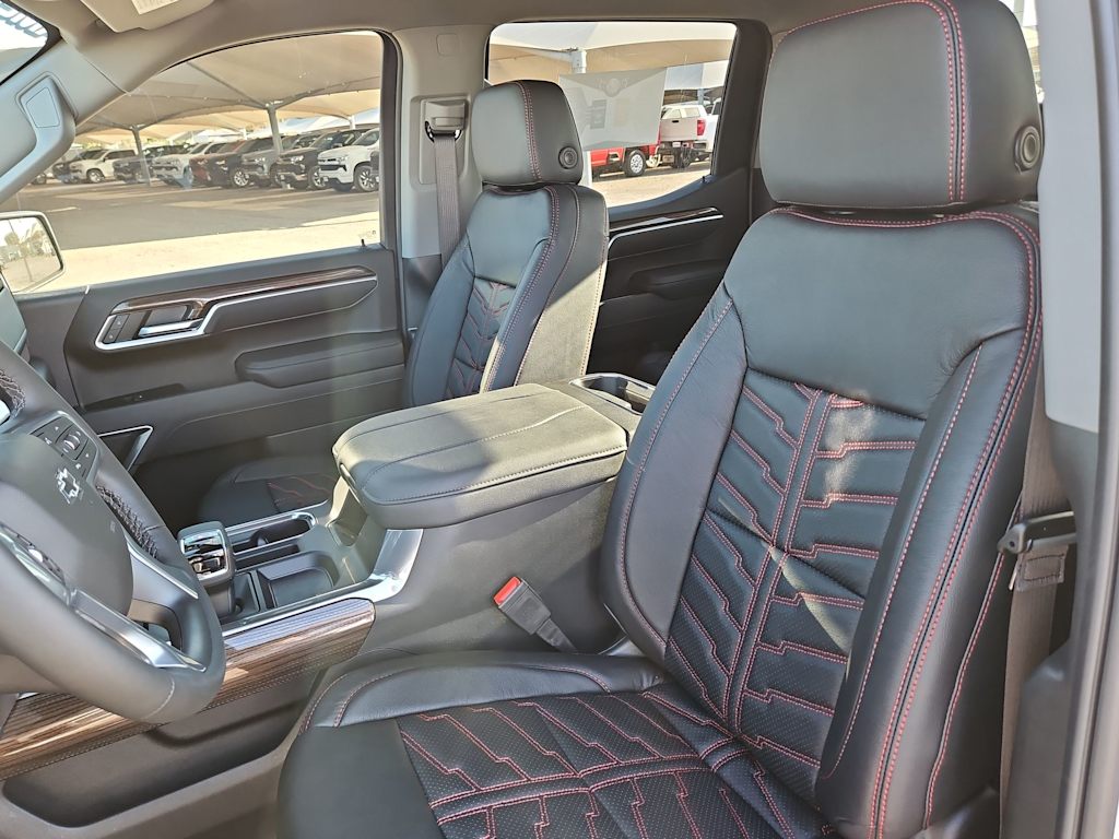 Thumbnail: 2026 Chevrolet Silverado 1500 - 11
