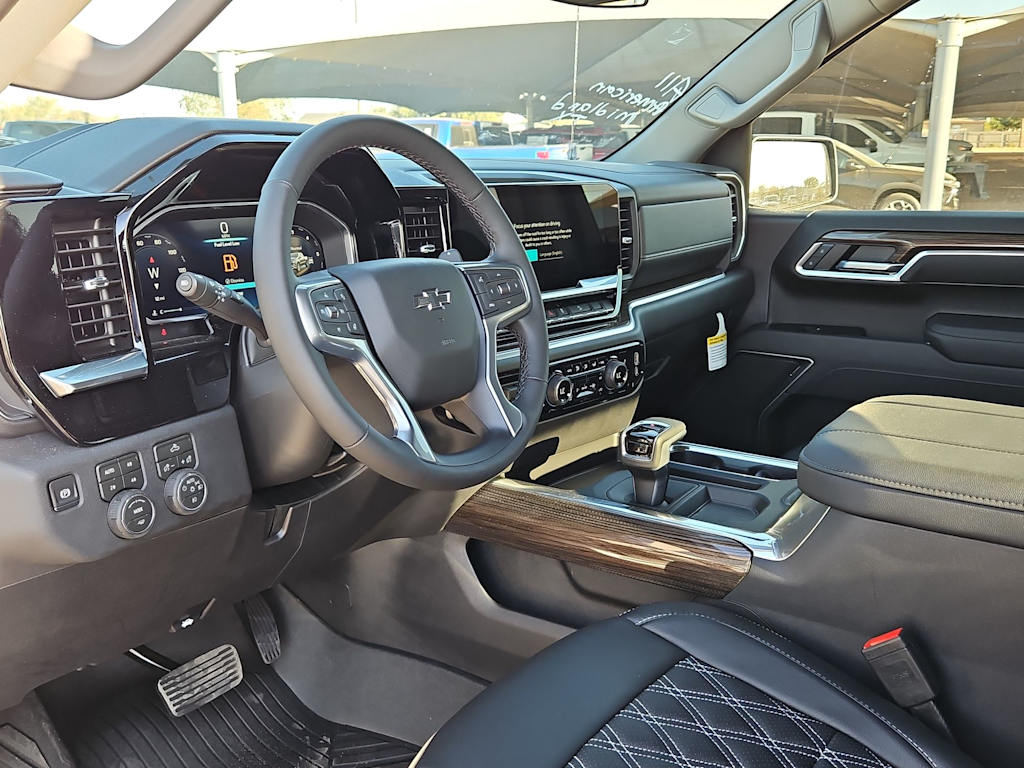 Thumbnail: 2026 Chevrolet Silverado 1500 - 2