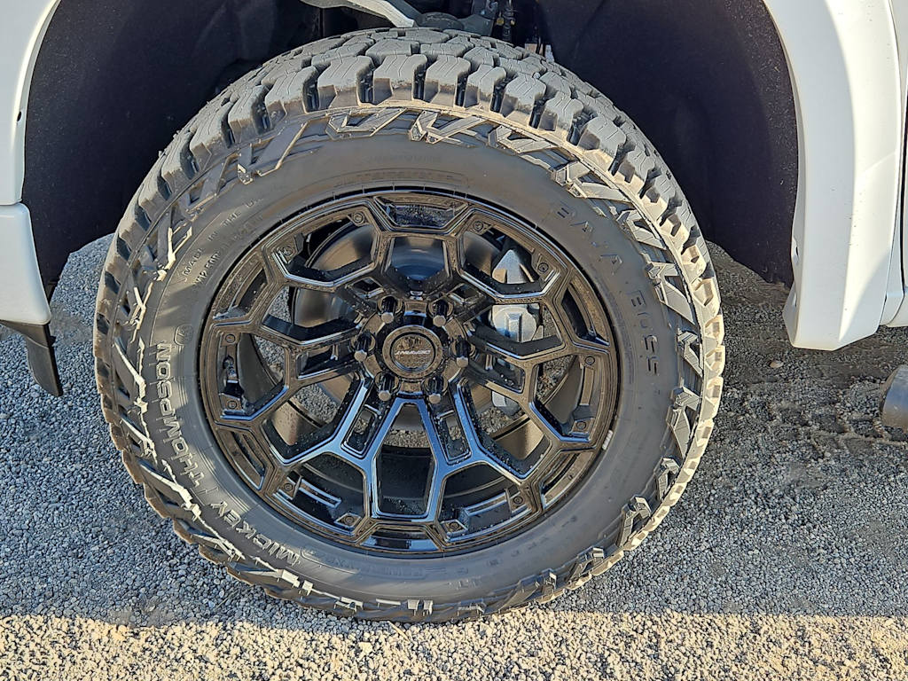 Thumbnail: 2026 Chevrolet Silverado 1500 - 8