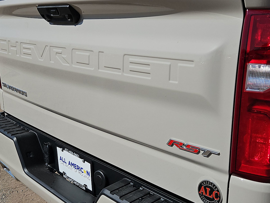 Thumbnail: 2026 Chevrolet Silverado 1500 - 25