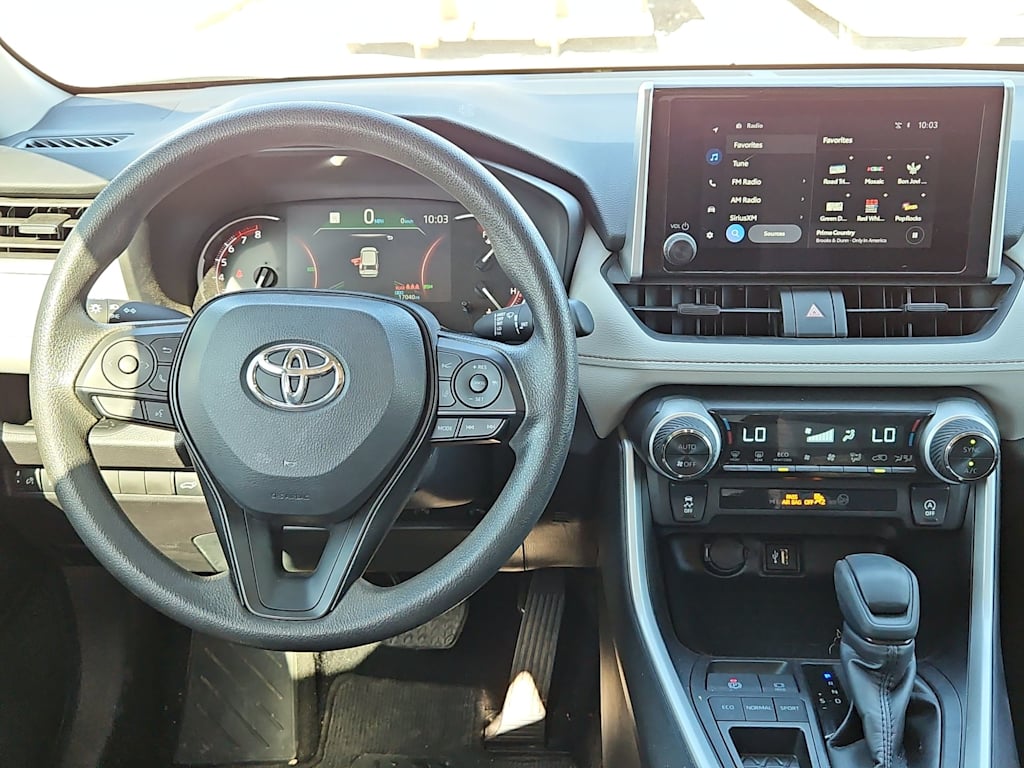 Thumbnail: 2025 Toyota RAV4 - 9