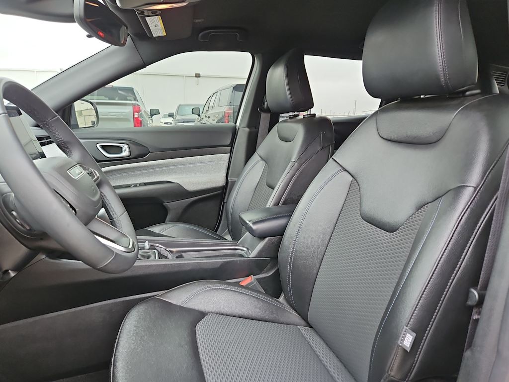Thumbnail: 2025 Jeep Compass - 11