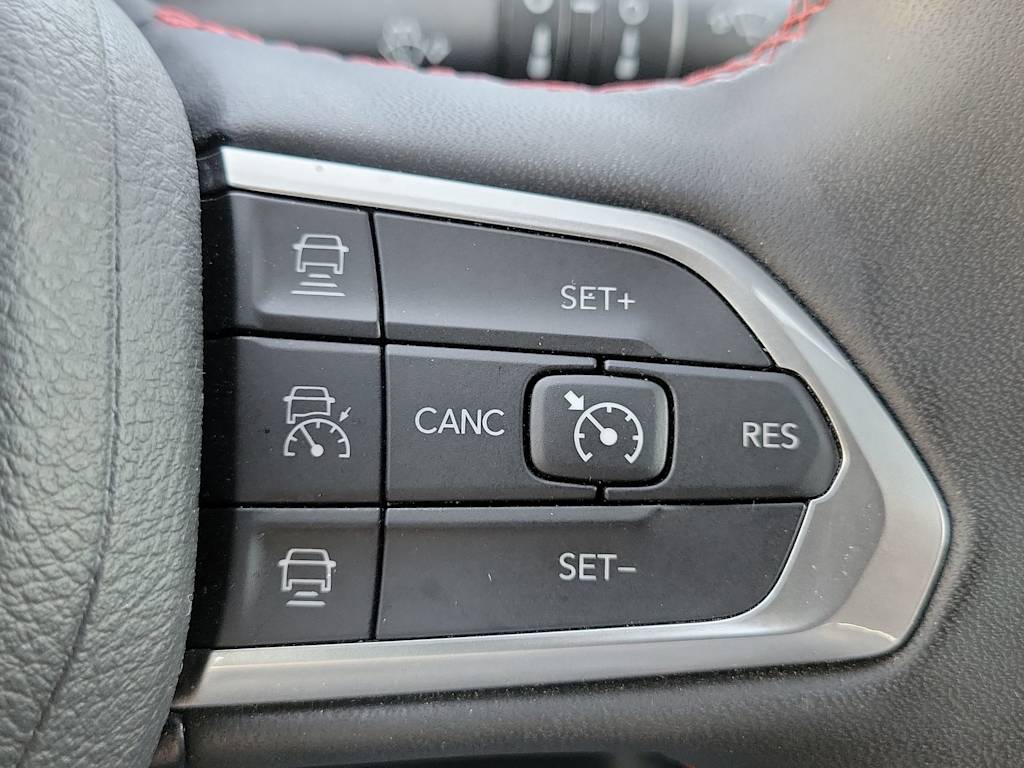 Thumbnail: 2025 Jeep Compass - 24