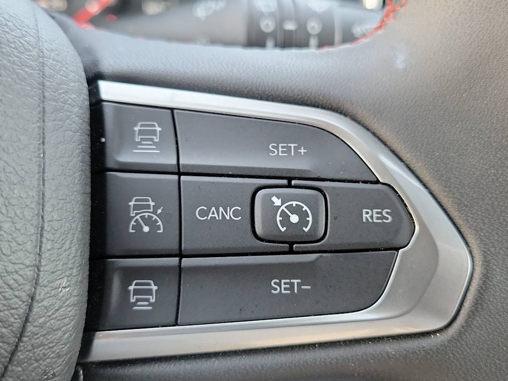 Thumbnail: 2025 Jeep Compass - 24