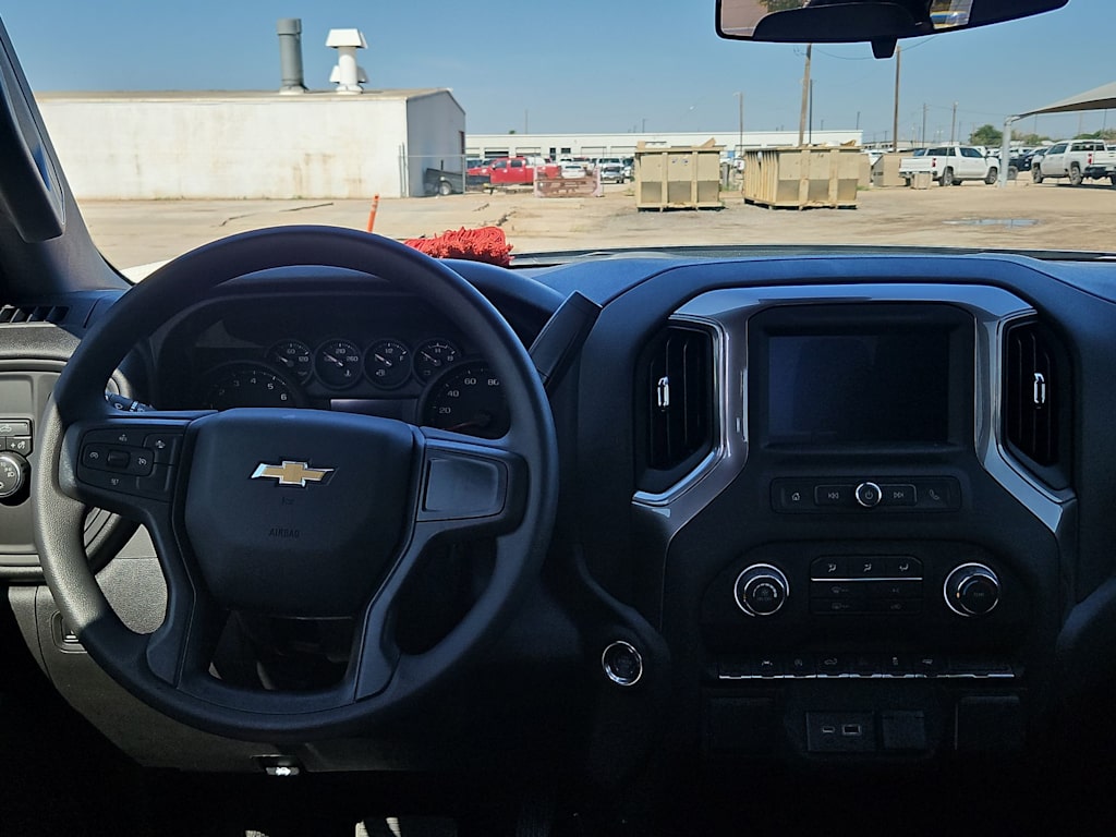 Thumbnail: 2026 Chevrolet Silverado 1500 - 9