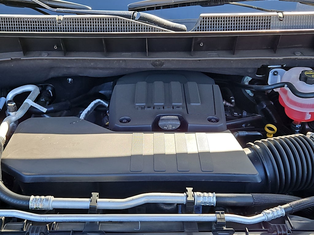 Thumbnail: 2026 Chevrolet Silverado 1500 - 9