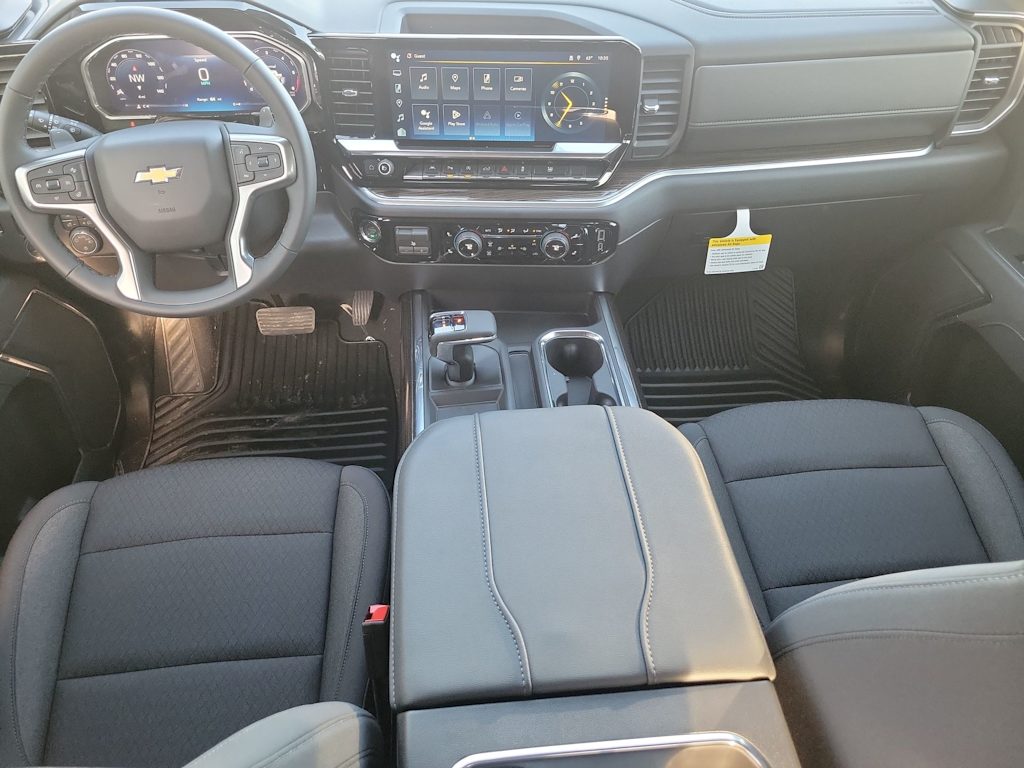 Thumbnail: 2026 Chevrolet Silverado 1500 - 10