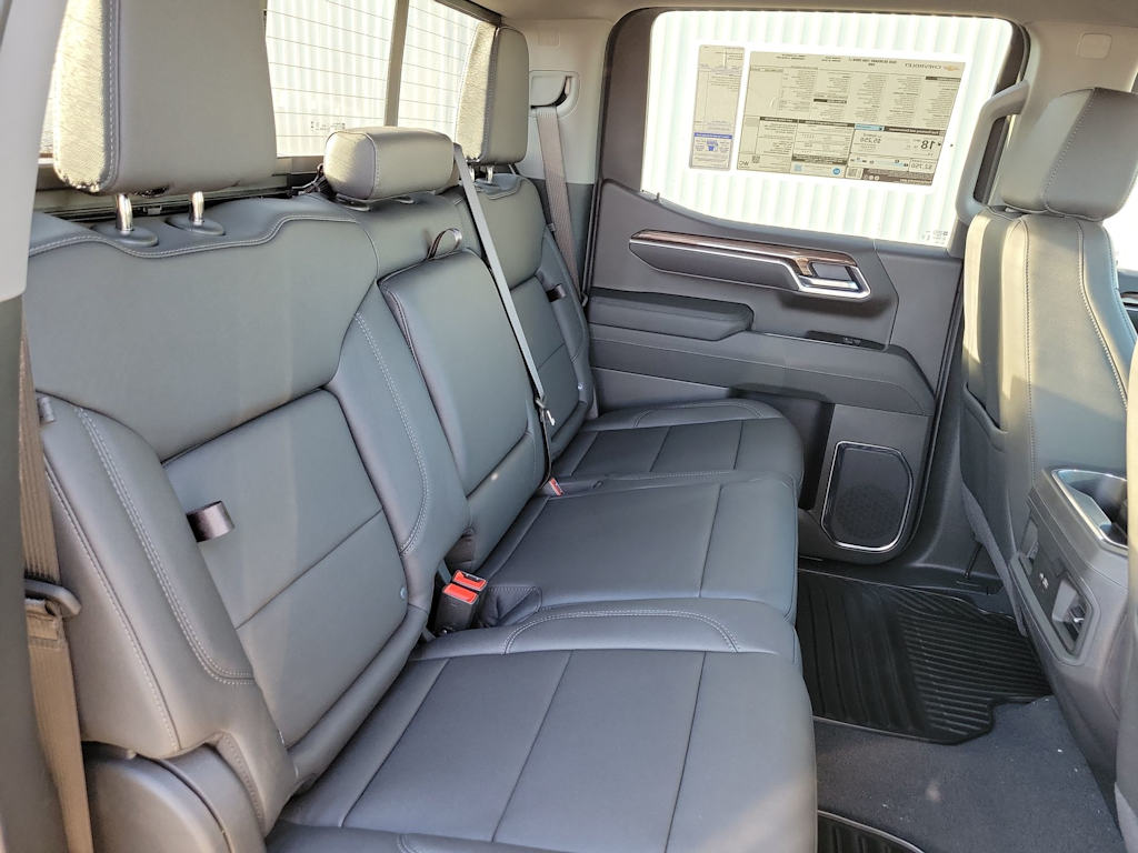 Thumbnail: 2026 Chevrolet Silverado 1500 - 26