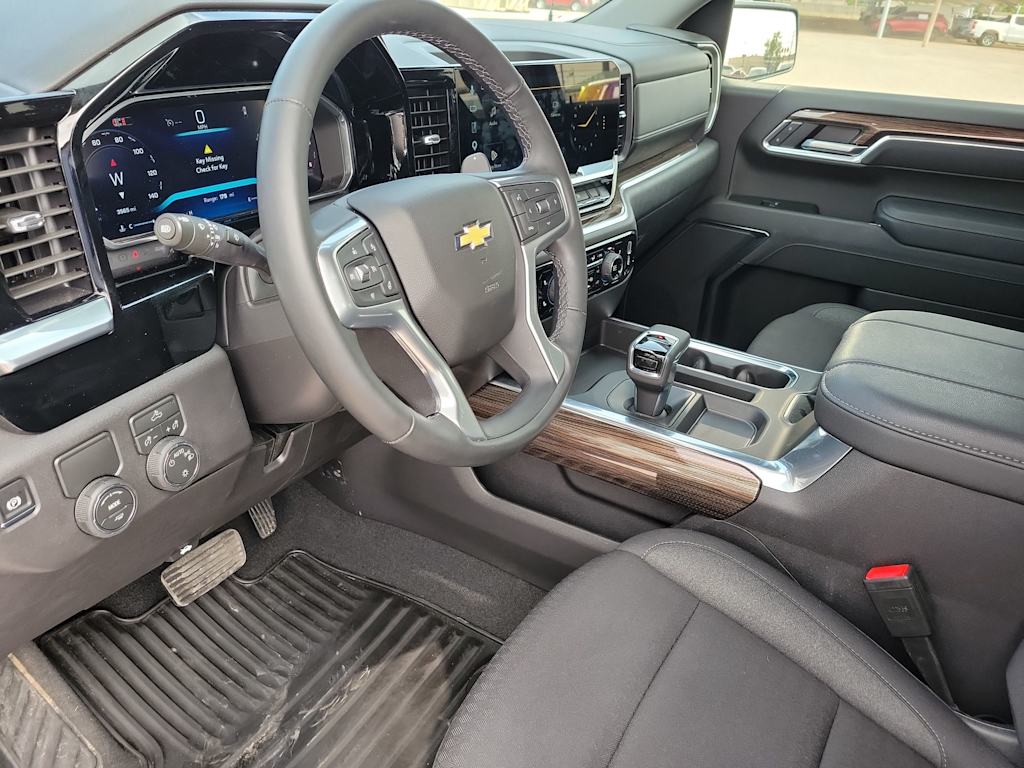 Thumbnail: 2026 Chevrolet Silverado 1500 - 2