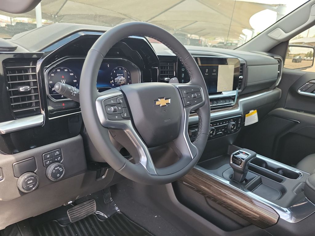 Thumbnail: 2025 Chevrolet Silverado 1500 - 2