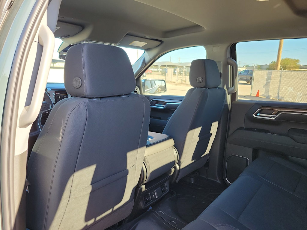 Thumbnail: 2026 Chevrolet Silverado 1500 - 13