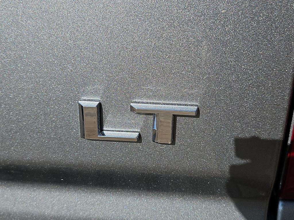 Thumbnail: 2026 Chevrolet Silverado 1500 - 23