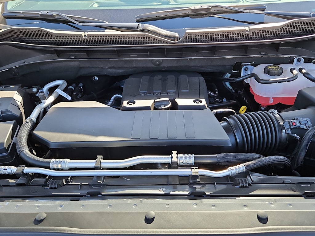Thumbnail: 2026 Chevrolet Silverado 1500 - 9
