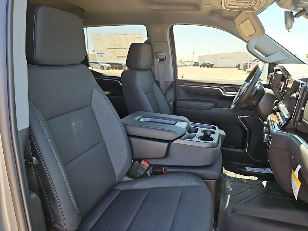 Thumbnail: 2026 Chevrolet Silverado 1500 - 12