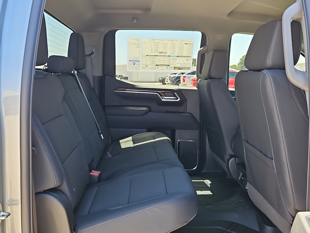 Thumbnail: 2026 Chevrolet Silverado 1500 - 24