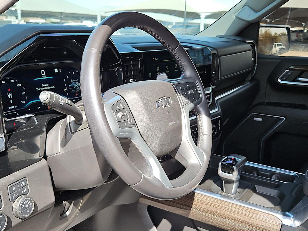 Thumbnail: 2022 Chevrolet Silverado 1500 - 2