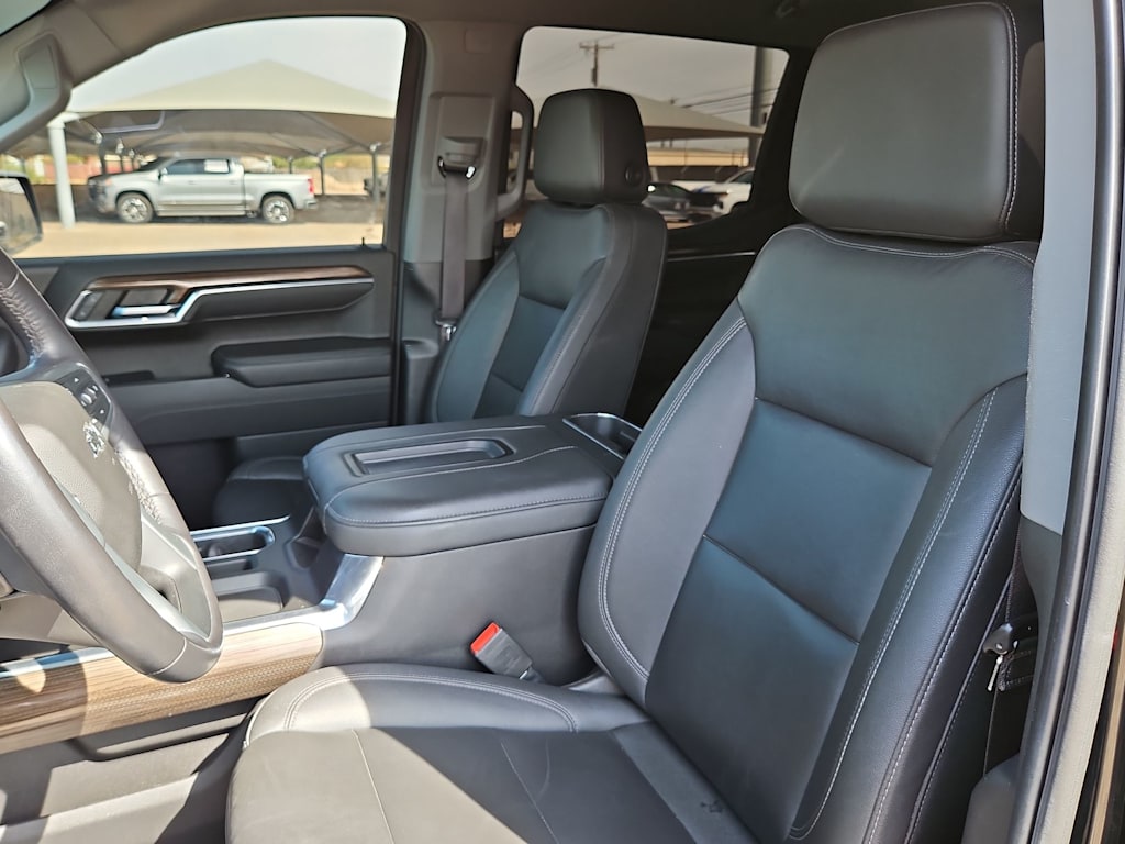 Thumbnail: 2022 Chevrolet Silverado 1500 - 11