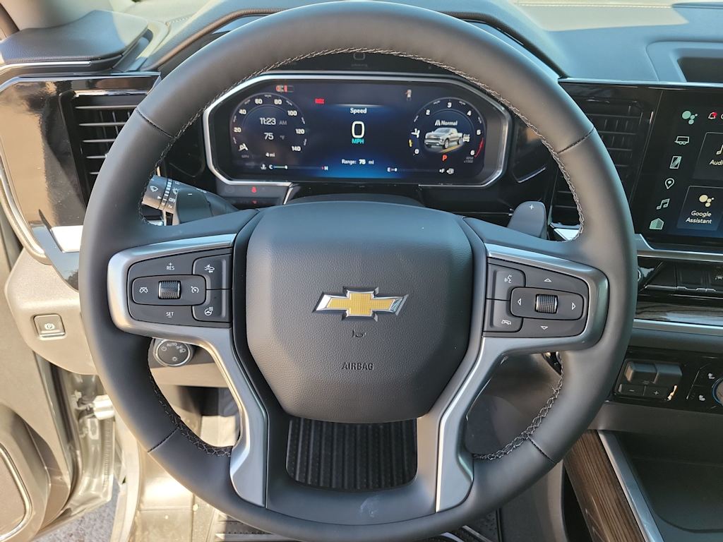 Thumbnail: 2026 Chevrolet Silverado 1500 - 13