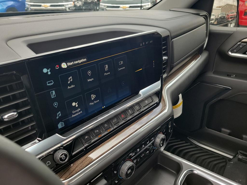 Thumbnail: 2025 Chevrolet Silverado 1500 - 15