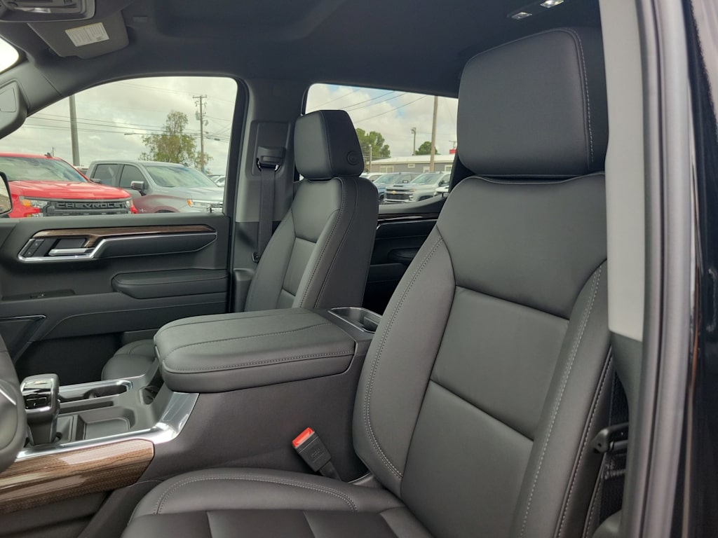 Thumbnail: 2025 Chevrolet Silverado 1500 - 11