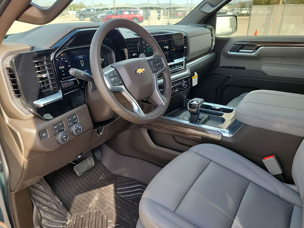 Thumbnail: 2026 Chevrolet Silverado 1500 - 2