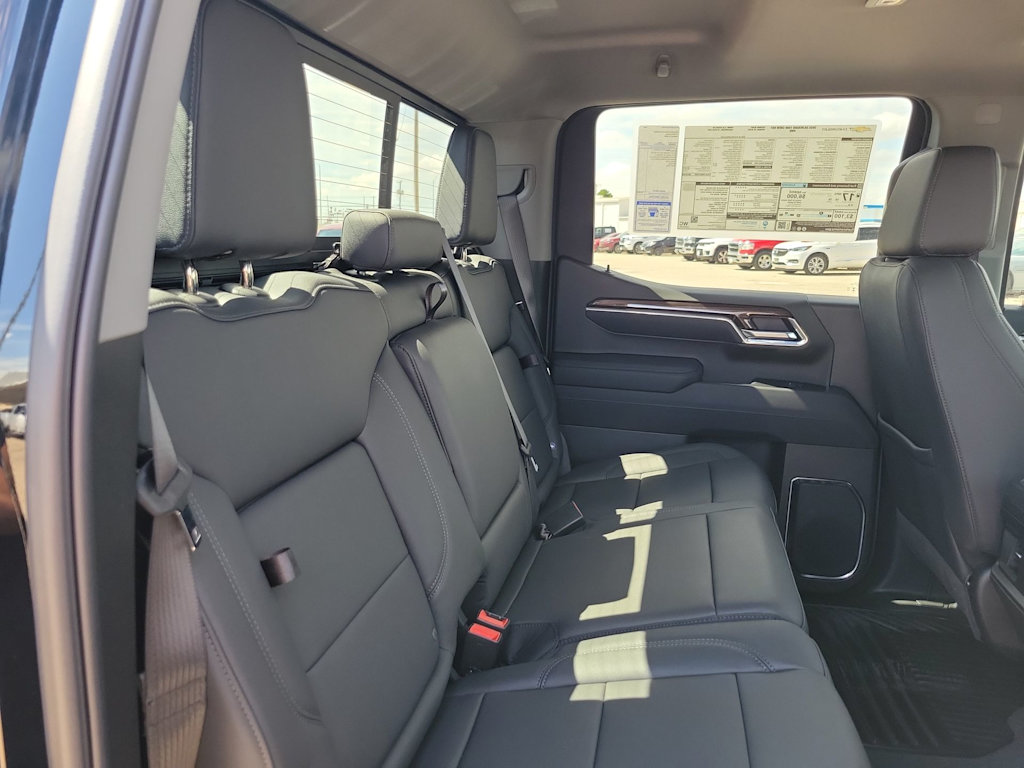 Thumbnail: 2025 Chevrolet Silverado 1500 - 28