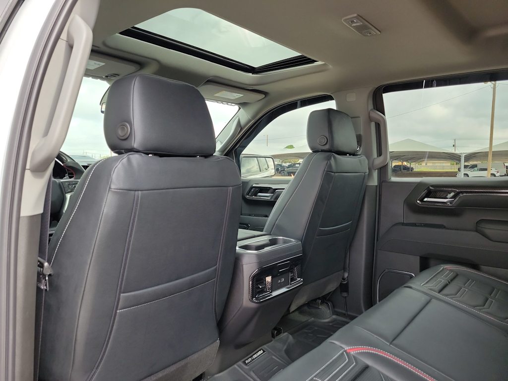 Thumbnail: 2026 Chevrolet Silverado 1500 - 10