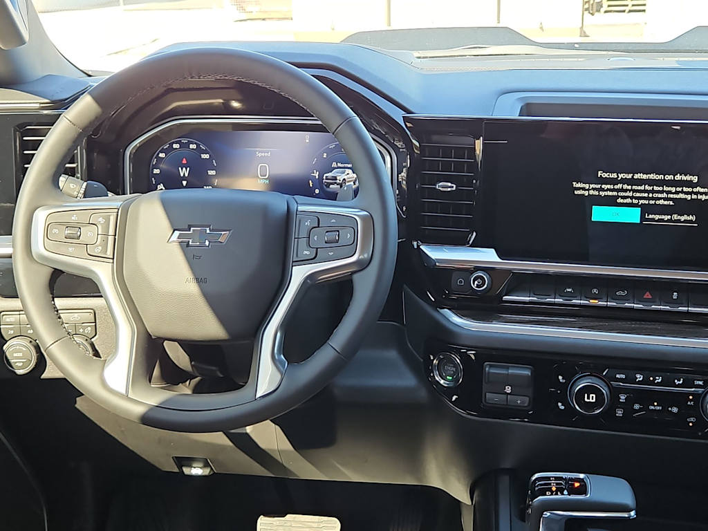 Thumbnail: 2026 Chevrolet Silverado 1500 - 10