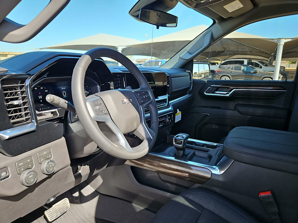 Thumbnail: 2026 Chevrolet Silverado 1500 - 2