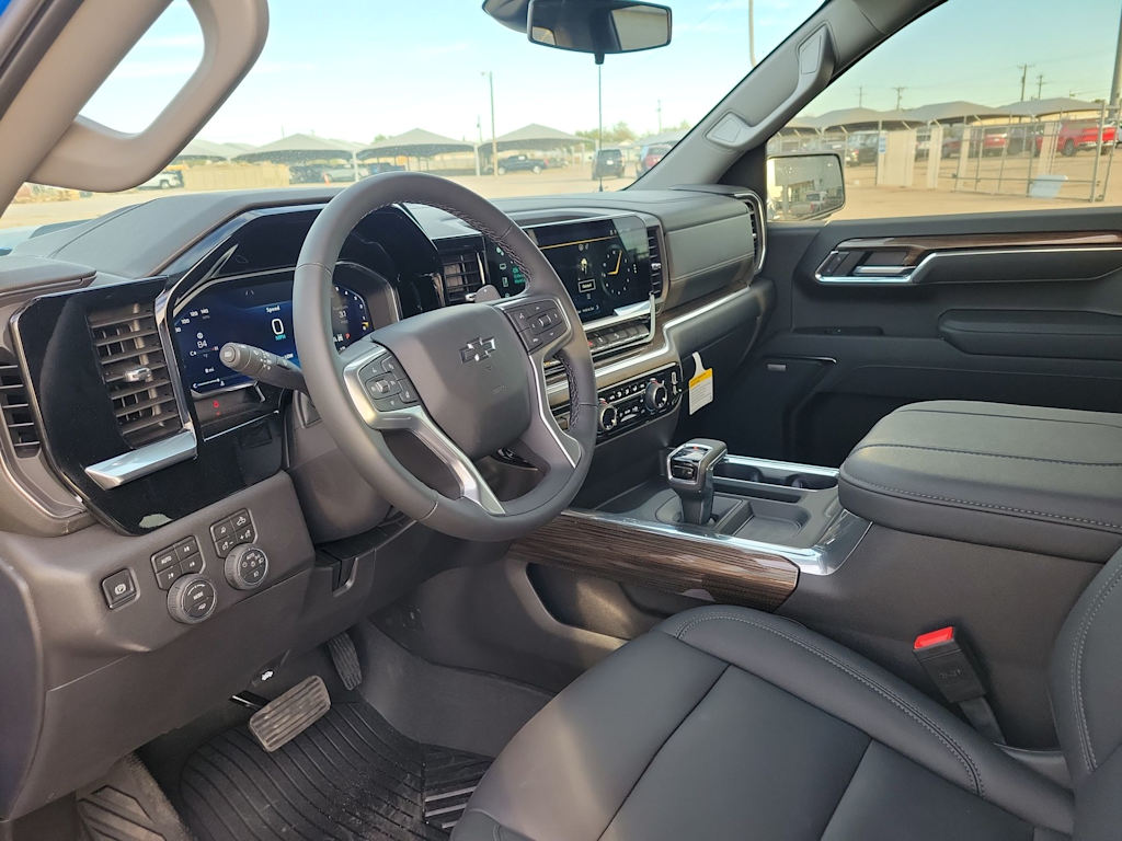 Thumbnail: 2026 Chevrolet Silverado 1500 - 2