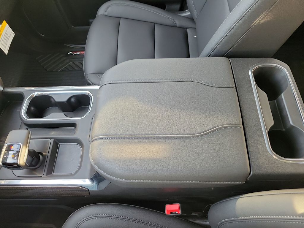 Thumbnail: 2026 Chevrolet Silverado 1500 - 27