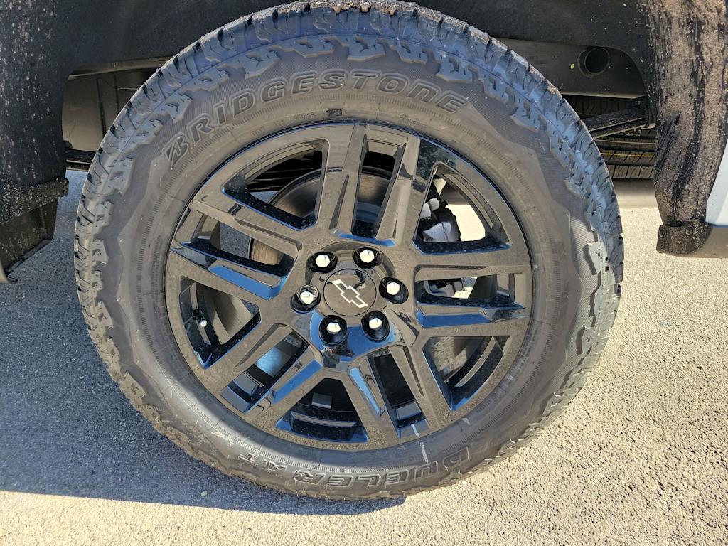 Thumbnail: 2026 Chevrolet Silverado 1500 - 8