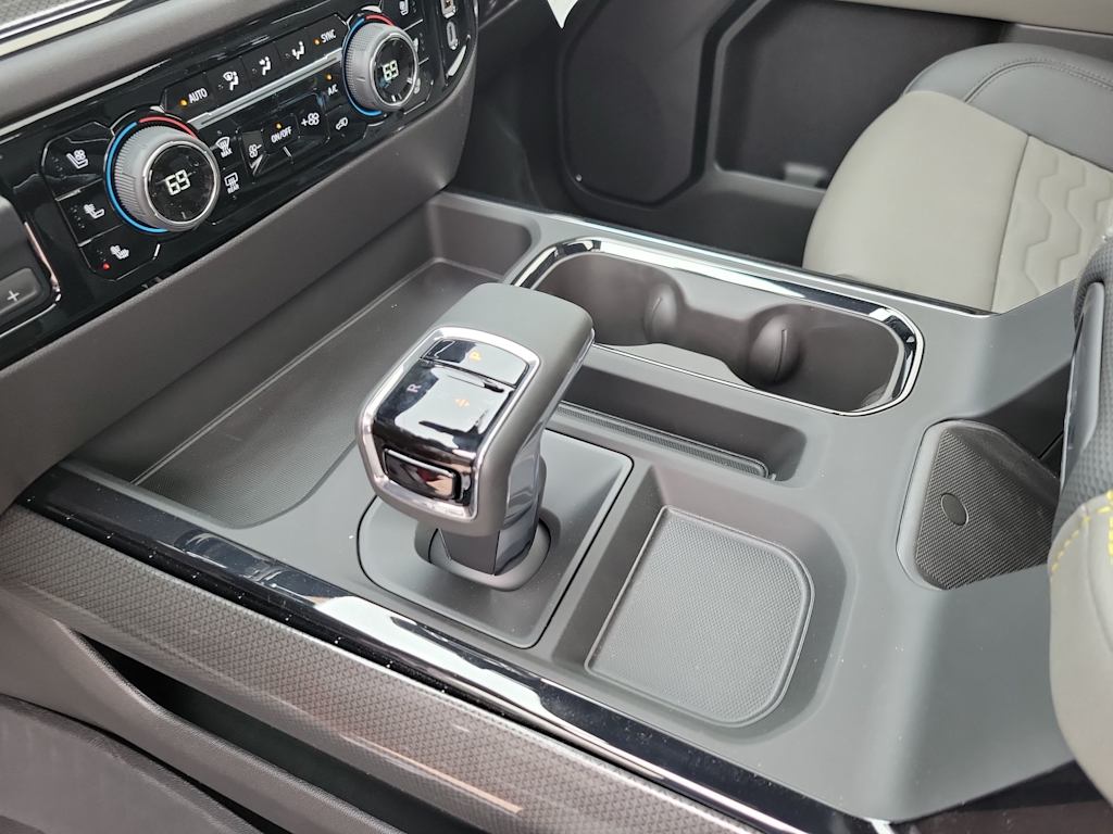 Thumbnail: 2025 Chevrolet Silverado 1500 - 15