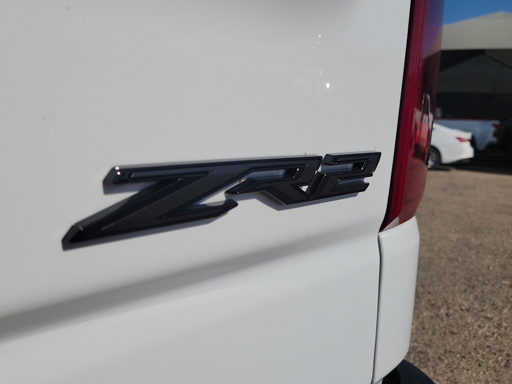 Thumbnail: 2025 Chevrolet Silverado 1500 - 7