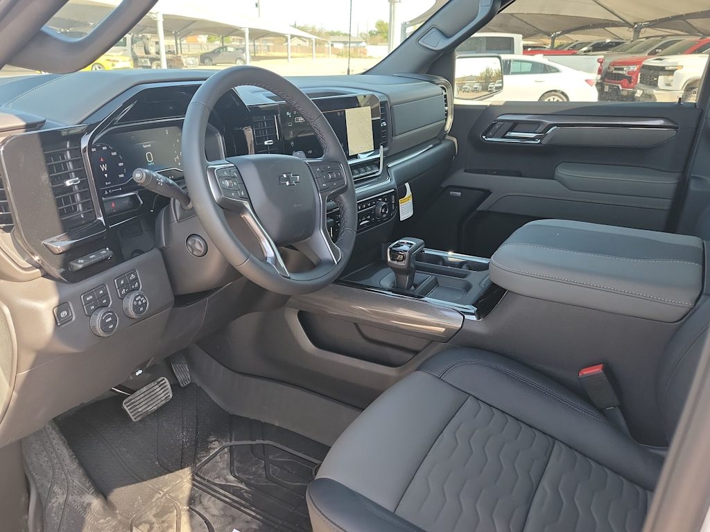 Thumbnail: 2025 Chevrolet Silverado 1500 - 2