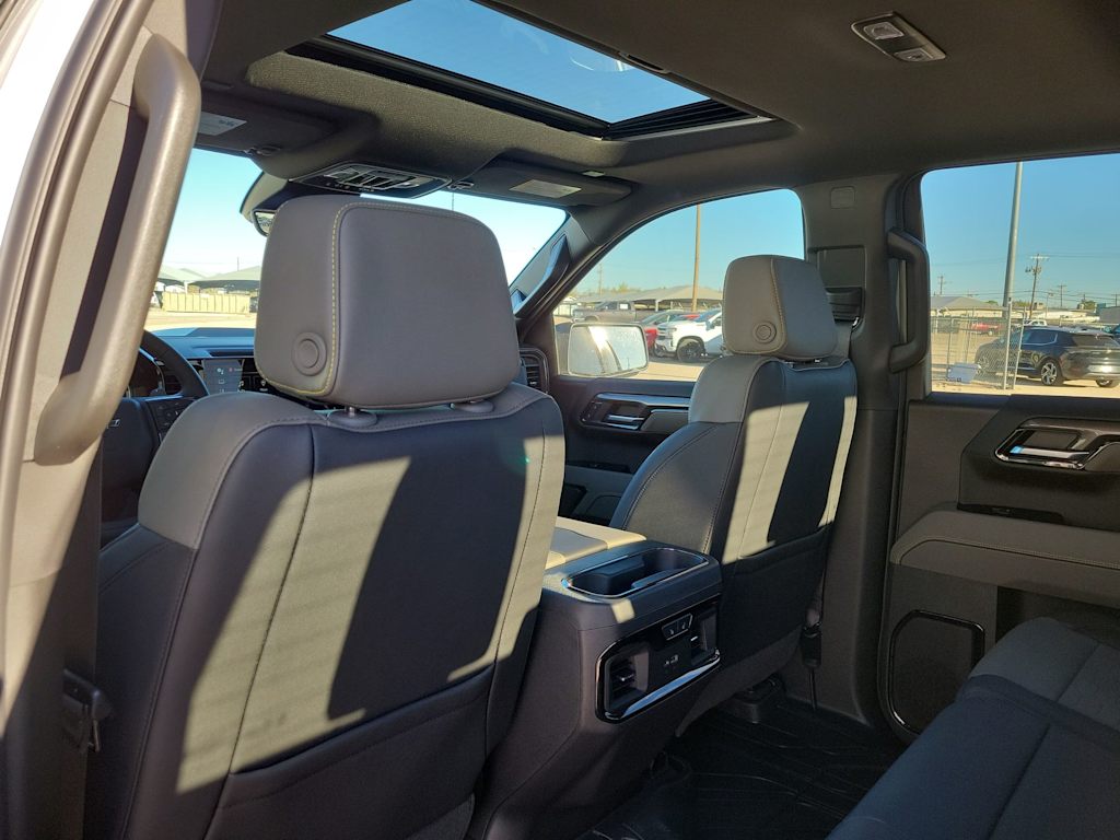 Thumbnail: 2026 Chevrolet Silverado 1500 - 13