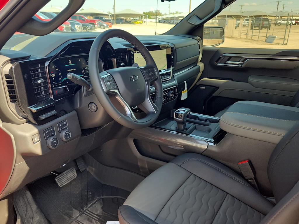 Thumbnail: 2025 Chevrolet Silverado 1500 - 2