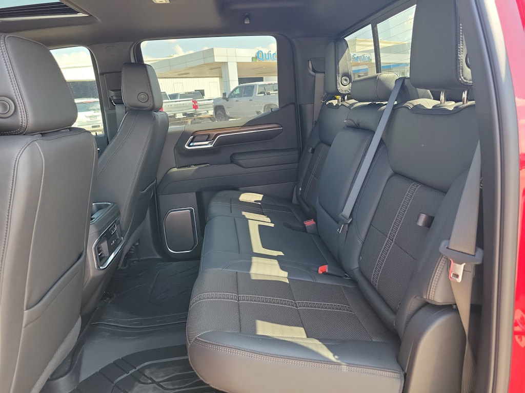 Thumbnail: 2025 Chevrolet Silverado 1500 - 24