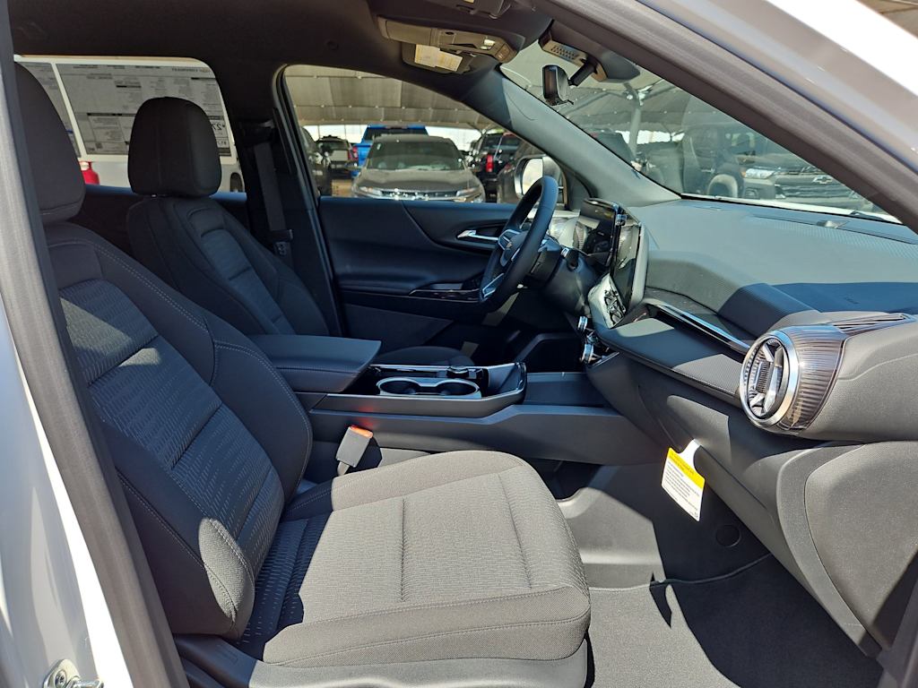 Thumbnail: 2027 Chevrolet Equinox - 12