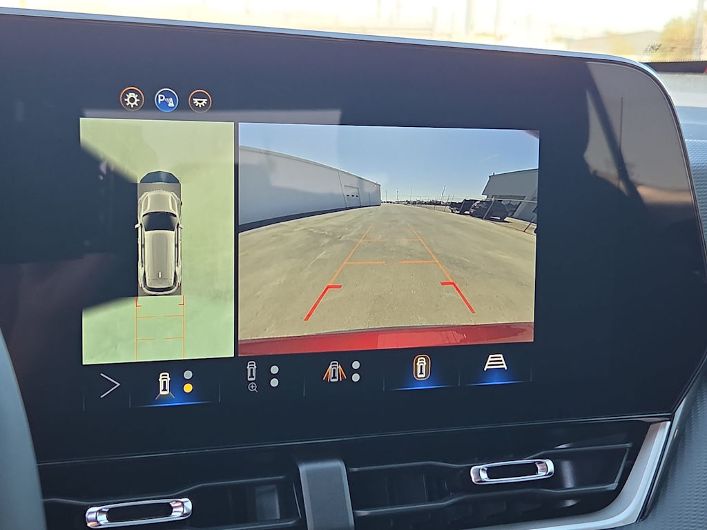 Thumbnail: 2026 Chevrolet Equinox - 14