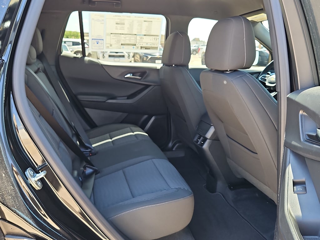 Thumbnail: 2026 Chevrolet Equinox - 24