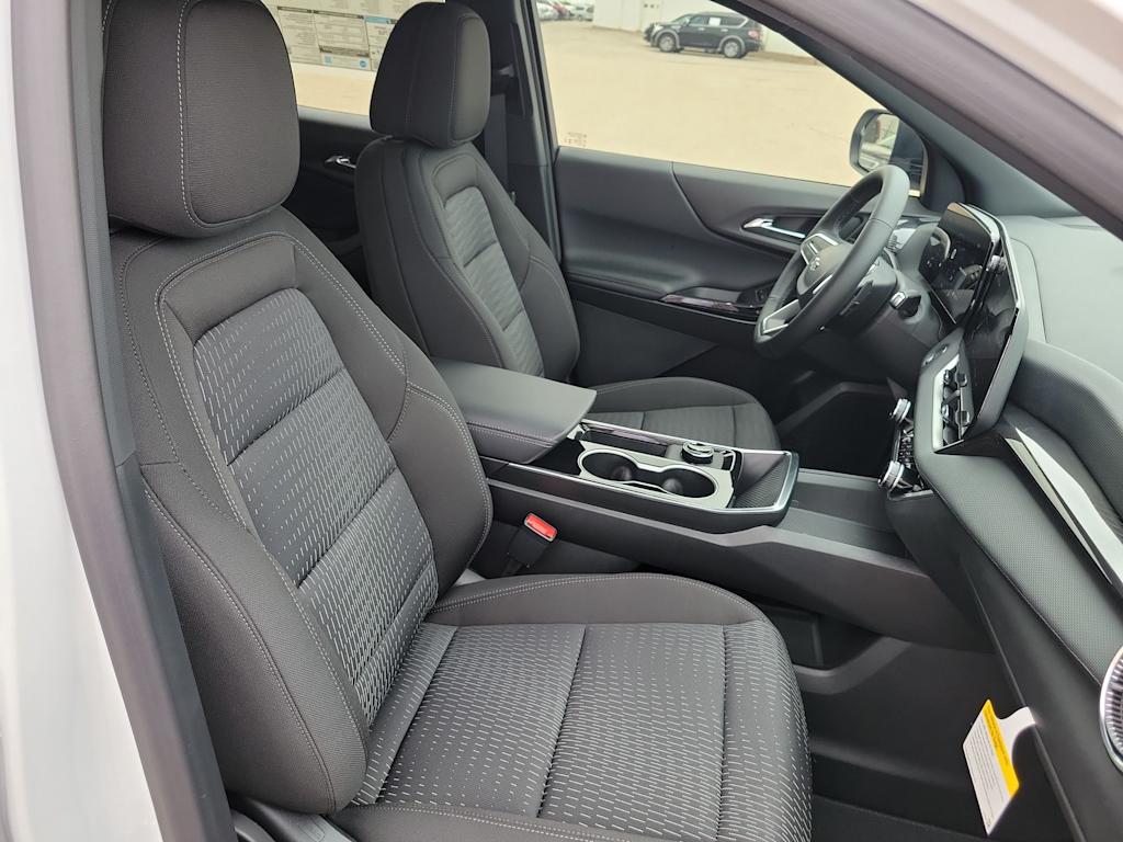 Thumbnail: 2026 Chevrolet Equinox - 9