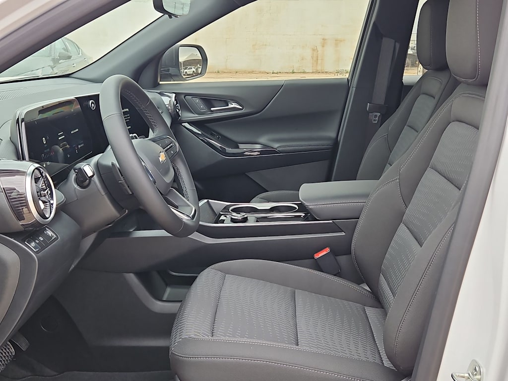 Thumbnail: 2026 Chevrolet Equinox - 11