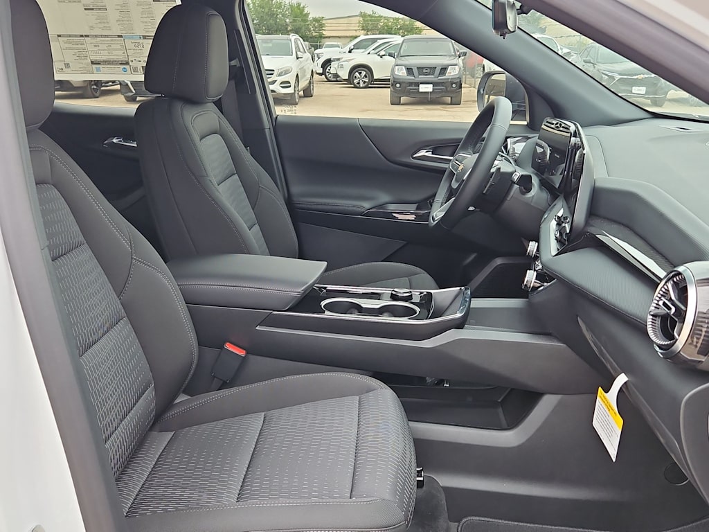 Thumbnail: 2026 Chevrolet Equinox - 12