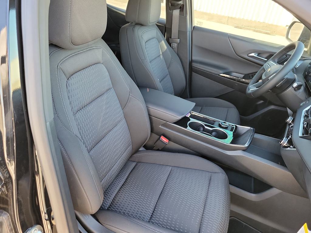 Thumbnail: 2026 Chevrolet Equinox - 12