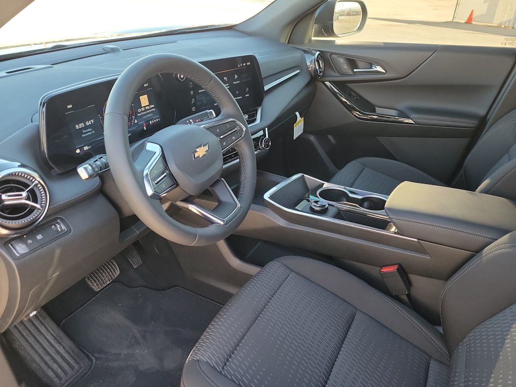 Thumbnail: 2026 Chevrolet Equinox - 2