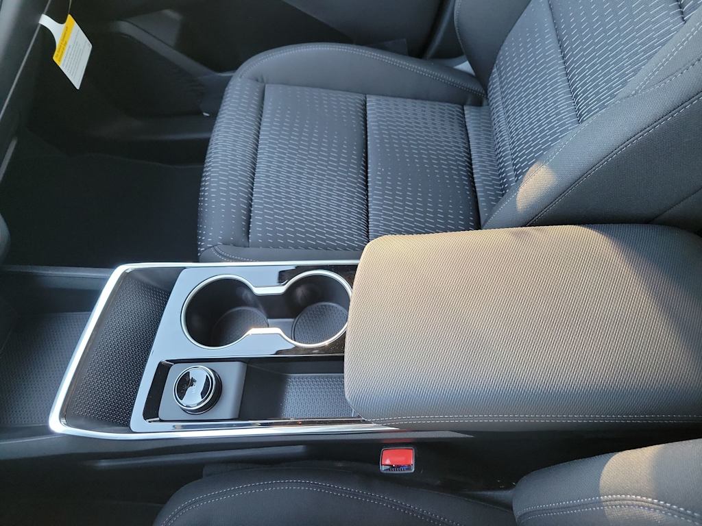 Thumbnail: 2026 Chevrolet Equinox - 16