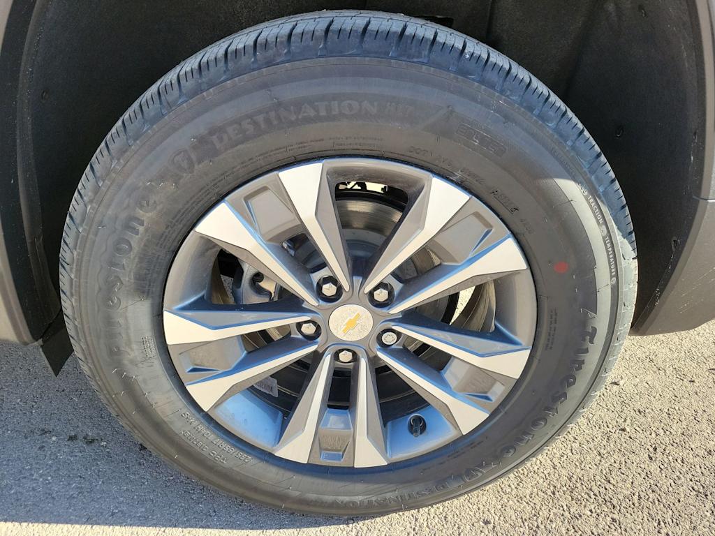 Thumbnail: 2026 Chevrolet Equinox - 8