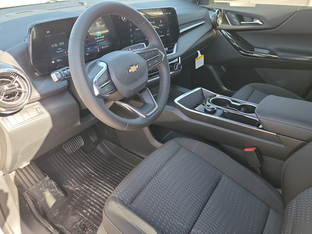 Thumbnail: 2026 Chevrolet Equinox - 2